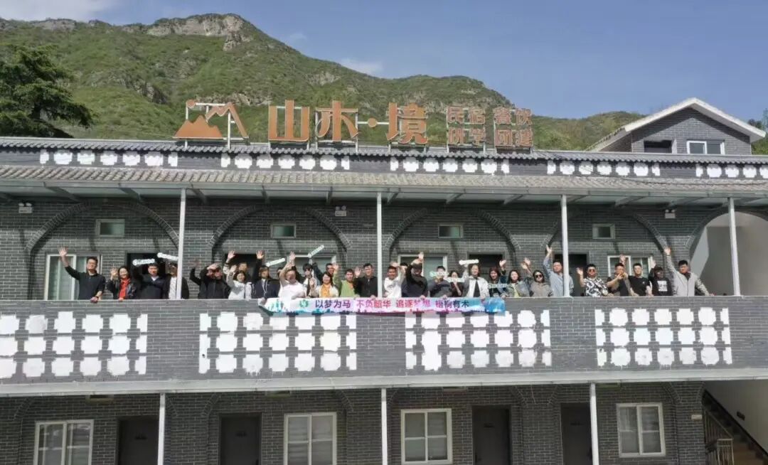 其实普通人挣100万比你想的简单多了，记住这个方法